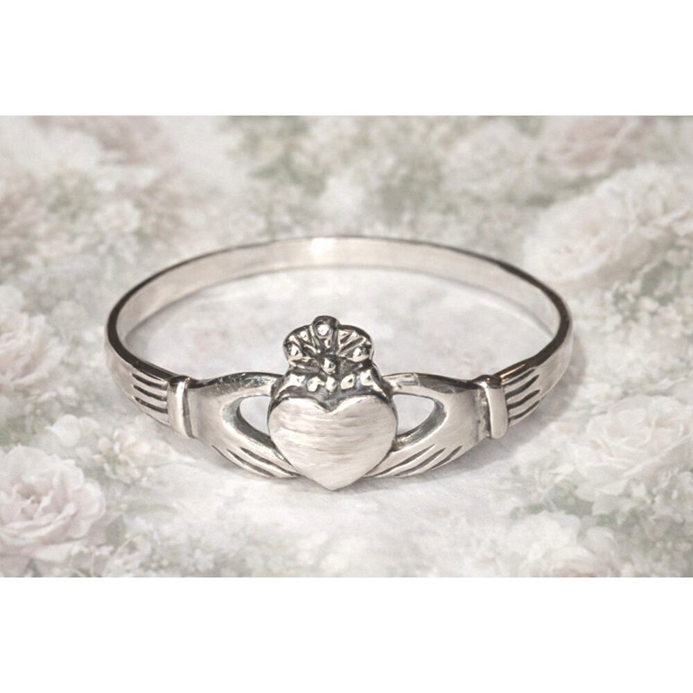Sterling Silver Claddagh Ring Size 10 Irish Love, Loyalty & Friendship Symbol